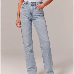 Abercrombie 90's Ultra High Rise Straight Jeans